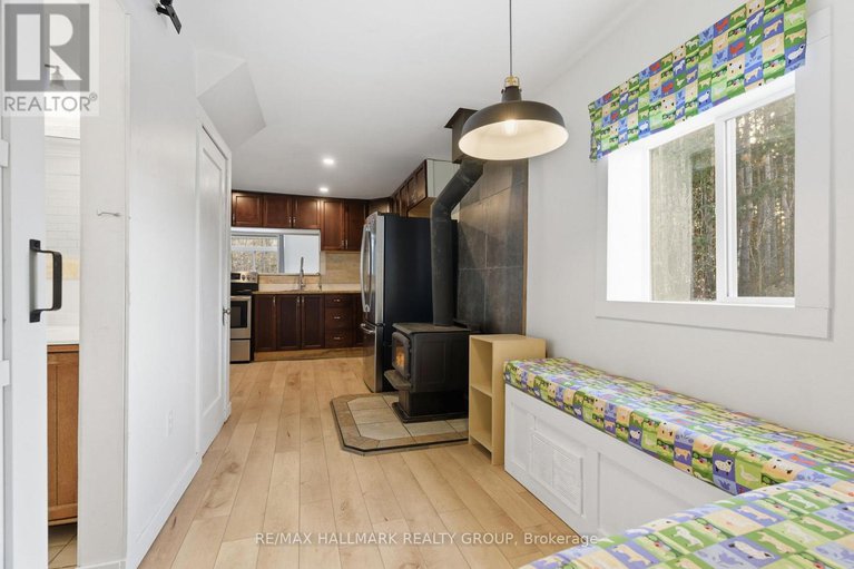 29155780/10450-clark-road/north-dundas-mountain-twp/north-dundas/ontario/K0E1S0_5