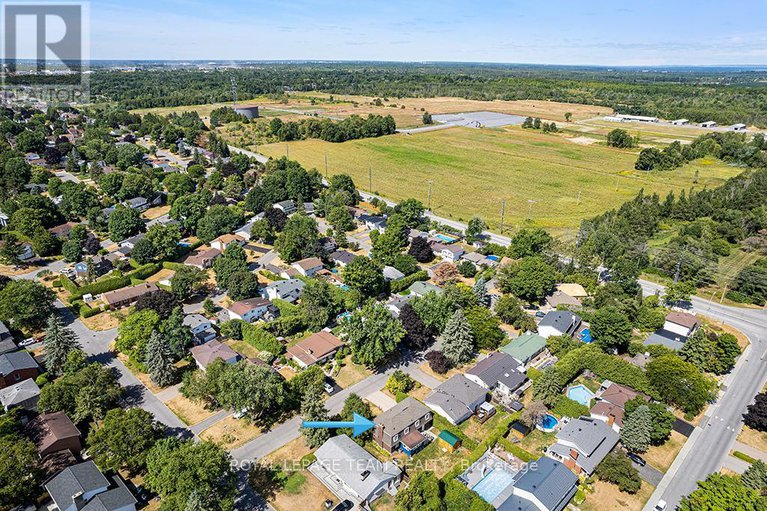 29263436/3-roberta-crescent/pheasant-run/ottawa/ontario/K2J1G5_5