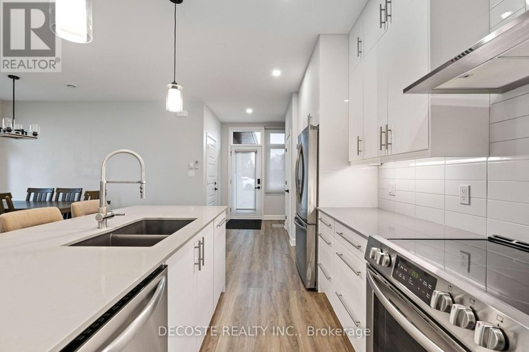 29453082/14-elgin-street-w/alexandria/north-glengarry/ontario/K0C1A0_11