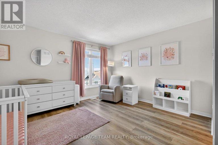 29668383/13-424-hillsboro-private/emerald-meadowstrailwest/ottawa/ontario/K2M3A8_30