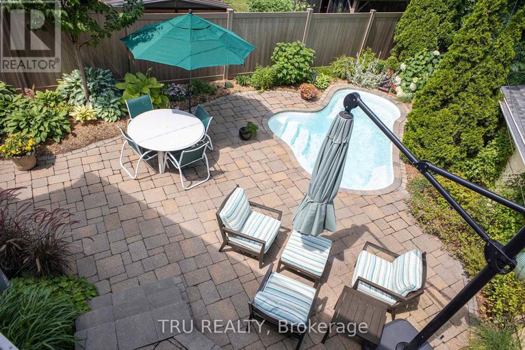 28633554/36-bullock-avenue-ne/ottawa-east/ottawa/ontario/K1S1H1_27