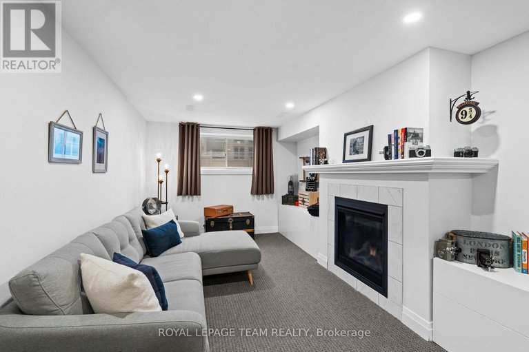 29618339/289-big-dipper-street/riverside-southgloucester-glen/ottawa/ontario/K4M0J2_34