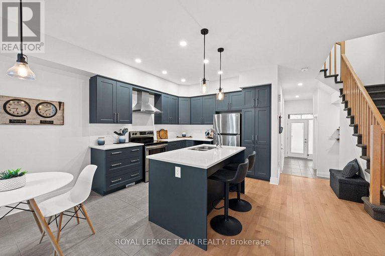 29618339/289-big-dipper-street/riverside-southgloucester-glen/ottawa/ontario/K4M0J2_9