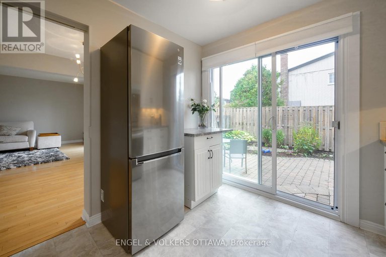 28925521/355-kintyre-private/carleton-square/ottawa/ontario/K2C3M6_11