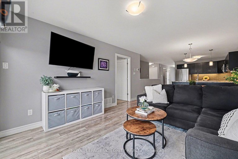 29328137/905-leishman-drive/mississippi-mills-ramsay-twp/mississippi-mills/ontario/K0A1A0_21