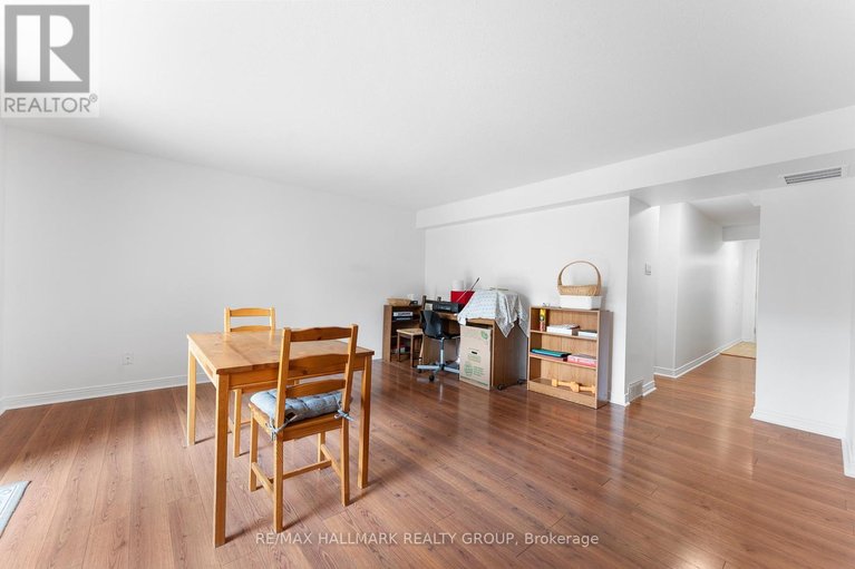 29486310/1916-russell-road/elmvale-acres/ottawa/ontario/K1G1L6_31