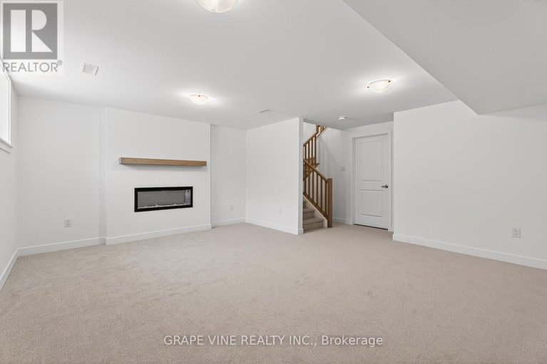 29267393/445-haresfield-court/riverside-southgloucester-glen/ottawa/ontario/K4M0B6_35