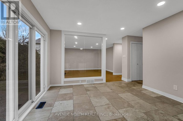 29622696/945-cahill-drive-w/hunt-club/ottawa/ontario/K1V2C3_13