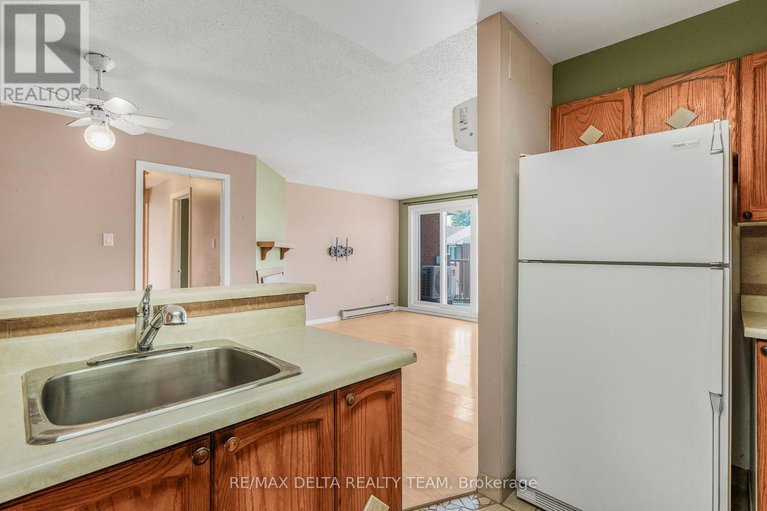 28620322/205-520-canteval-terrace/fallingbrookpineridge/ottawa/ontario/K4A2C9_15