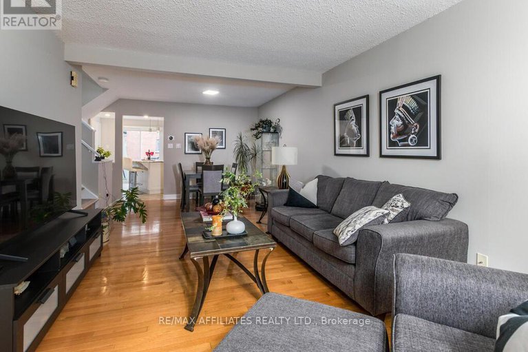 28968383/203-booth-street/west-centre-town/ottawa/ontario/K1R7V4_10