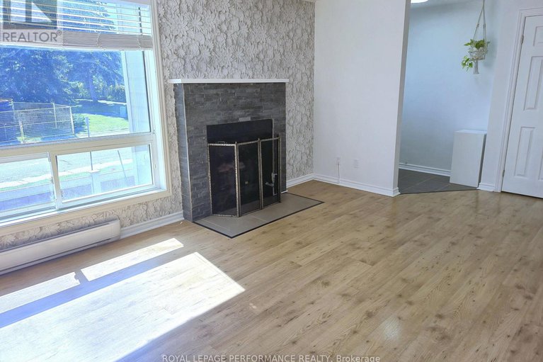 28814591/44a-802-st-andre-drive/hiawatha-parkconvent-glen/ottawa/ontario/K1C4R3_6