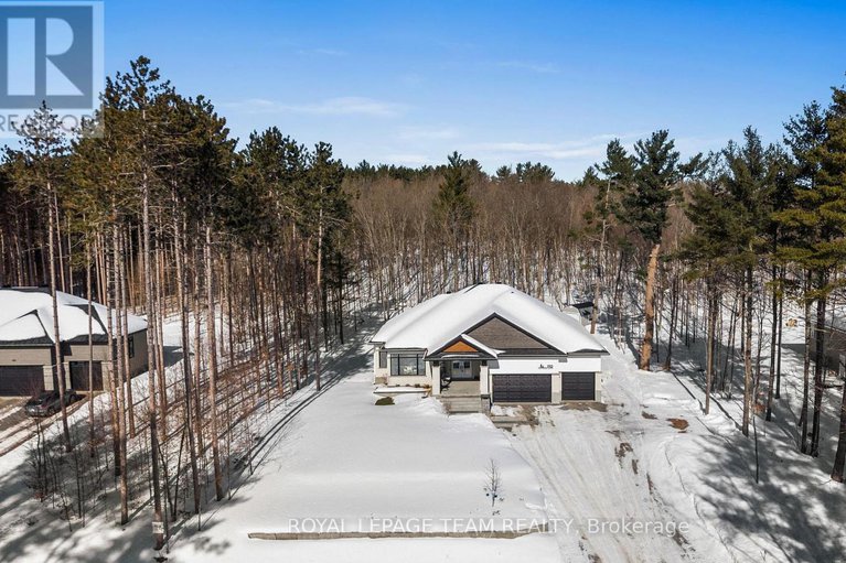 29447129/190-raymond-luhta-crescent/mcnabbraeside-twps/mcnabbraeside/ontario/K7S3G8_5