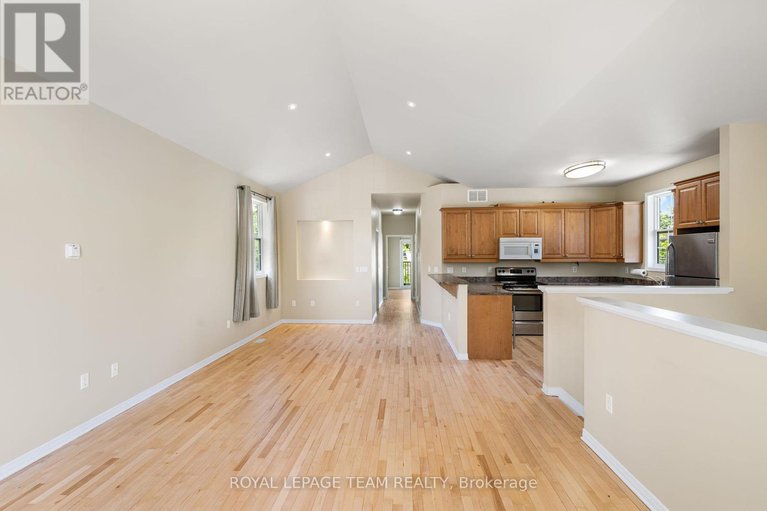 28382837/2911-ahearn-avenue/britannia/ottawa/ontario/K2B7A1_6