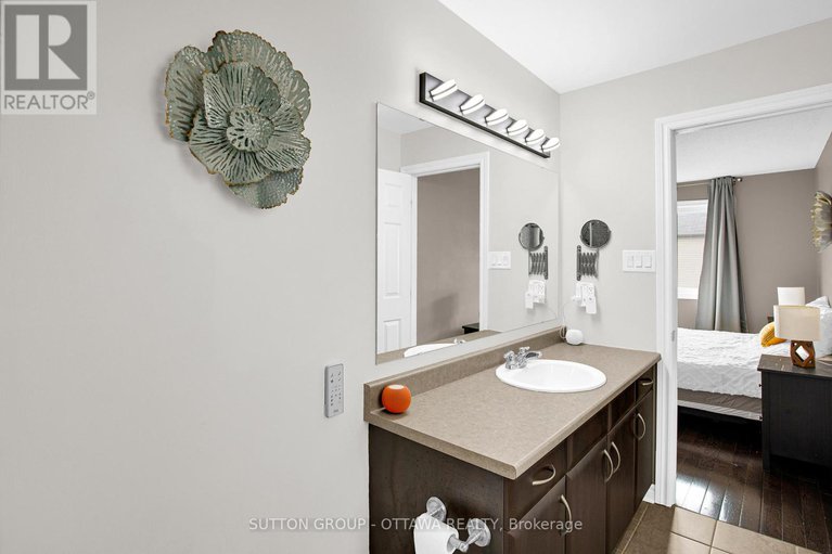 28595702/3123-burritts-rapids-place/half-moon-bay/ottawa/ontario/K2J0S8_19