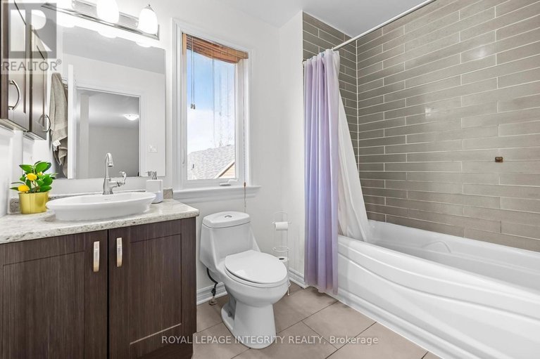 29655323/27-orange-blossom-private/blossom-parkleitrim/ottawa/ontario/K1T0M9_30