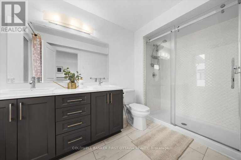 28984522/54-bergschrund-walk/mer-bleuebradley-estatesanderson-park/ottawa/ontario/K1W0P9_22