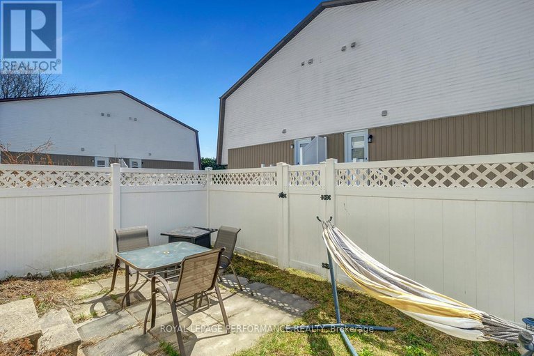 28652636/20-lovell-lane/westcliffe-estates/ottawa/ontario/K2H9B6_26