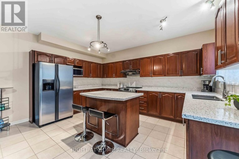 29683852/38-penrith-street/morgans-grantsouth-march/ottawa/ontario/K2W1E5_13