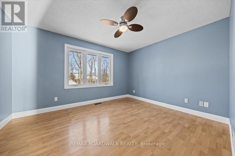 29619262/7089-bush-drive/greely/ottawa/ontario/K4P1M8_28