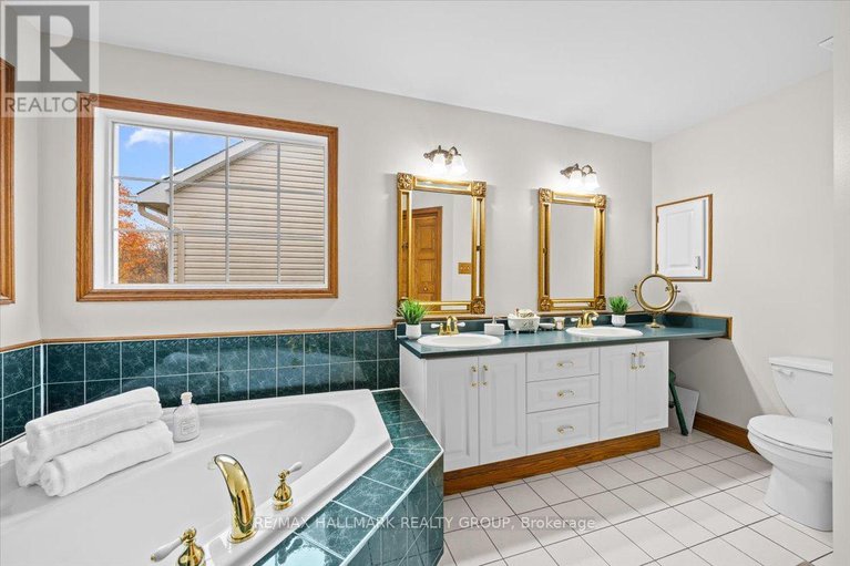 29030486/67-mattawa-crescent/bridlewood/ottawa/ontario/K2M2E8_24