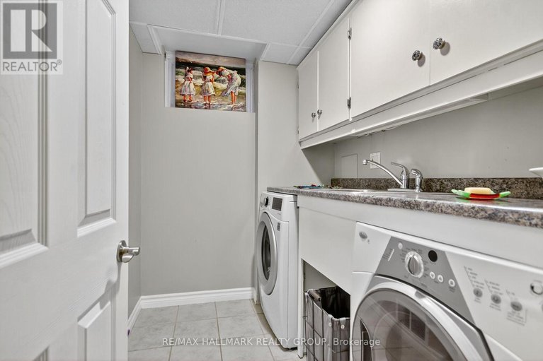 29053802/838-balsam-drive/chatelaine-village/ottawa/ontario/K1E1B7_33