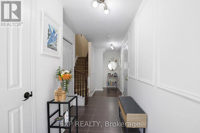 28543378/116-quito-private/merivale-industrial-parkcitiplace/ottawa/ontario/K2E0A9_3