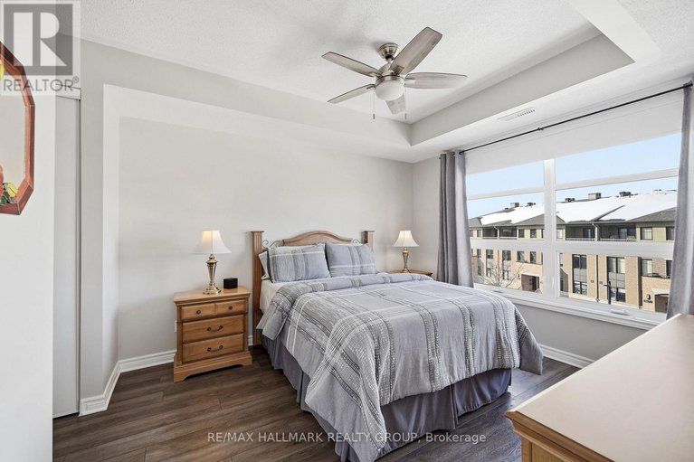 29392993/404-215-titanium-private/convent-glen-north/ottawa/ontario/K1C0B7_17