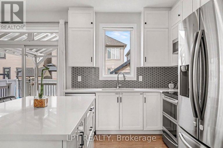 29600476/730-perseus-avenue/half-moon-bay/ottawa/ontario/K2J6V8_9