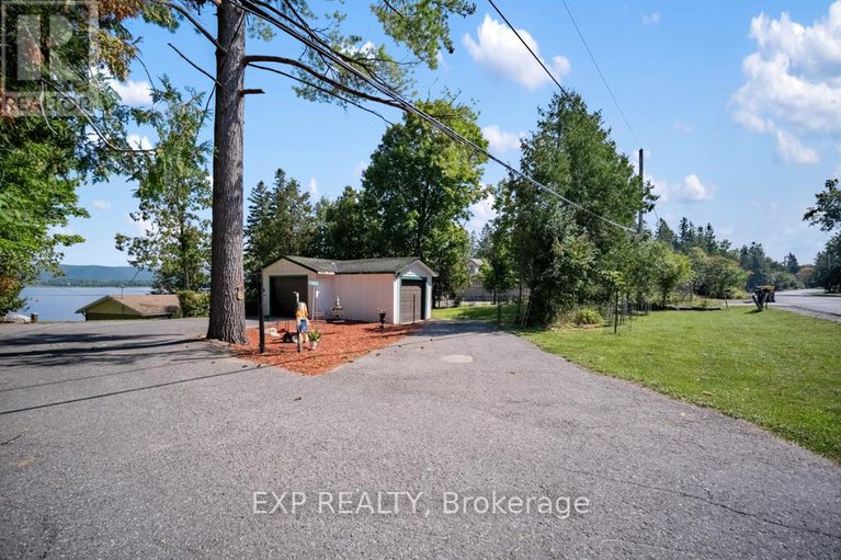 28124299/3094-barlow-crescent/dunrobin-shores/ottawa/ontario/K0A1T0_3