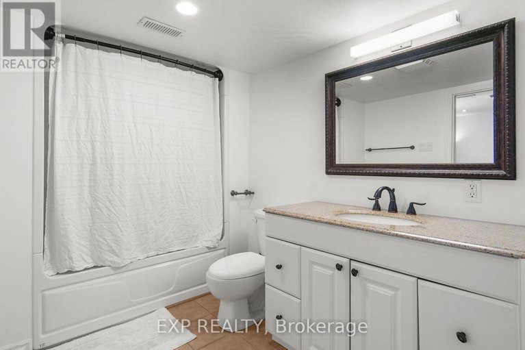 28579919/114-echowoods-avenue/stittsville-north/ottawa/ontario/K2S2E7_27