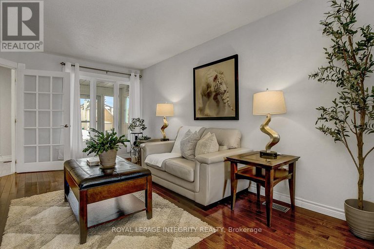 29428568/3-palomino-drive/bridlewood/ottawa/ontario/K2M1L9_9