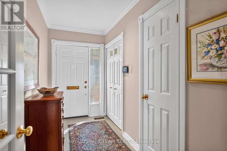 28984788/19-bittern-court/rockcliffe/ottawa/ontario/K1L8K9_2