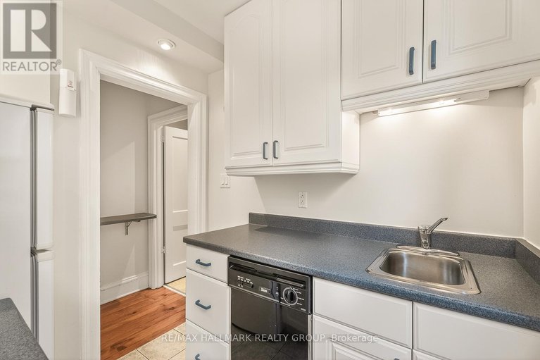 29659903/89-waverley-street/ottawa-centregolden-triangle/ottawa/ontario/K2P0V1_36