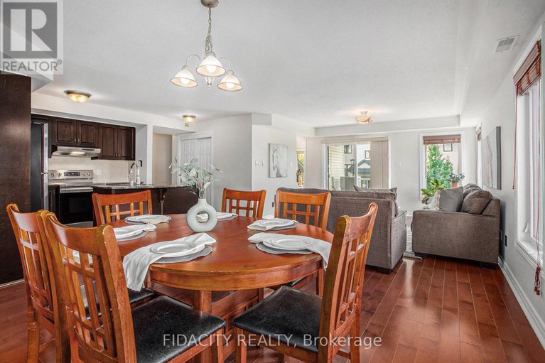 28882321/4-215-bluestone-private/avalon-west/ottawa/ontario/K4A0X7_9