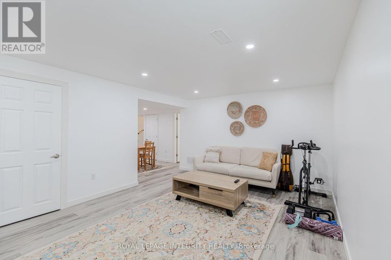 28743479/772-samantha-eastop-avenue/stittsville-north/ottawa/ontario/K2S0Z9_39
