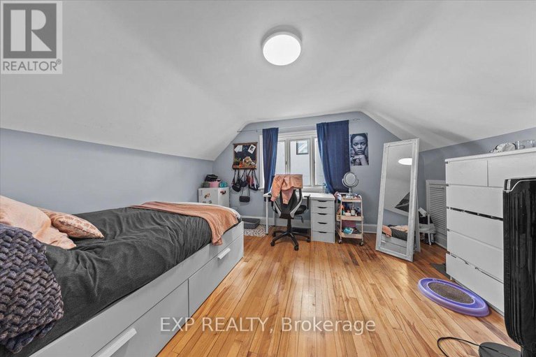 29312744/494-wentworth-avenue/woodroffe/ottawa/ontario/K2B5K1_14