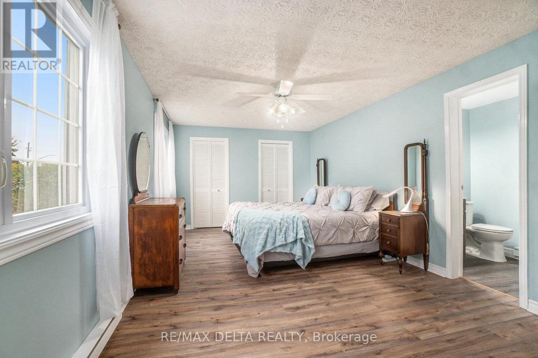 29018598/1060-st-jacques-street/town-of-rockland/clarence-rockland/ontario/K4K1B8_12