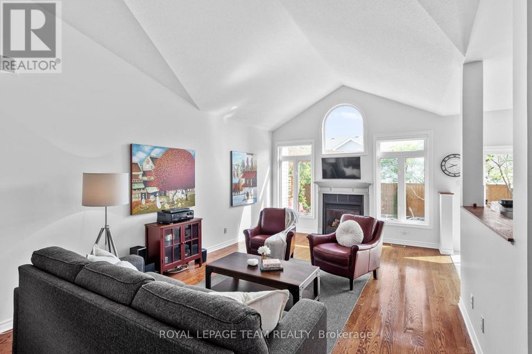 28525095/29-shining-star-circle/stittsville-south/ottawa/ontario/K2S2B4_15