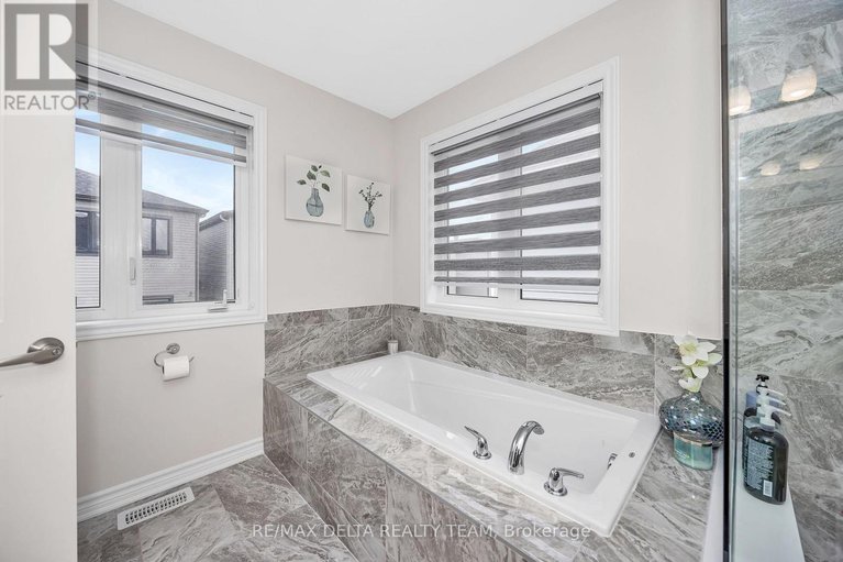29306750/748-vennecy-terrace/orleans-village/ottawa/ontario/K1W1H2_29