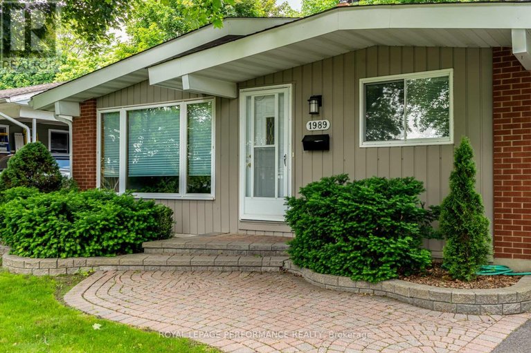 29578731/1989-michigan-avenue/urbandale-acres/ottawa/ontario/K1H6Y1_3