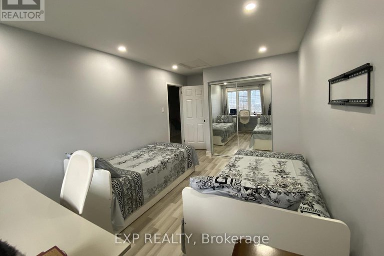 29135222/415-kintyre-private/carleton-square/ottawa/ontario/K2C3M9_21