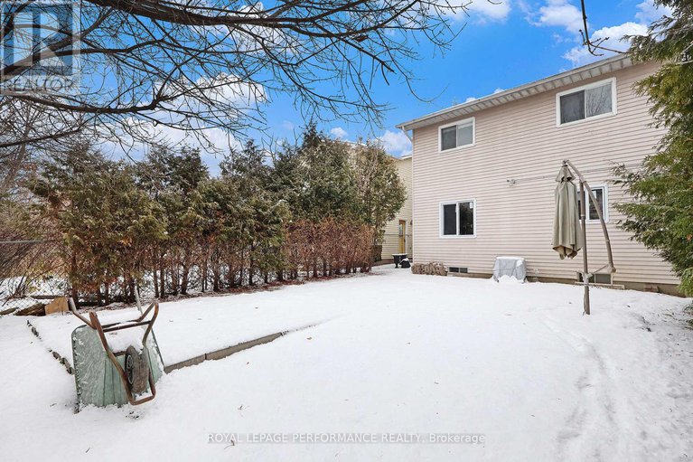 29119259/6349-st-louis-drive/hiawatha-parkconvent-glen/ottawa/ontario/K1C2X9_31