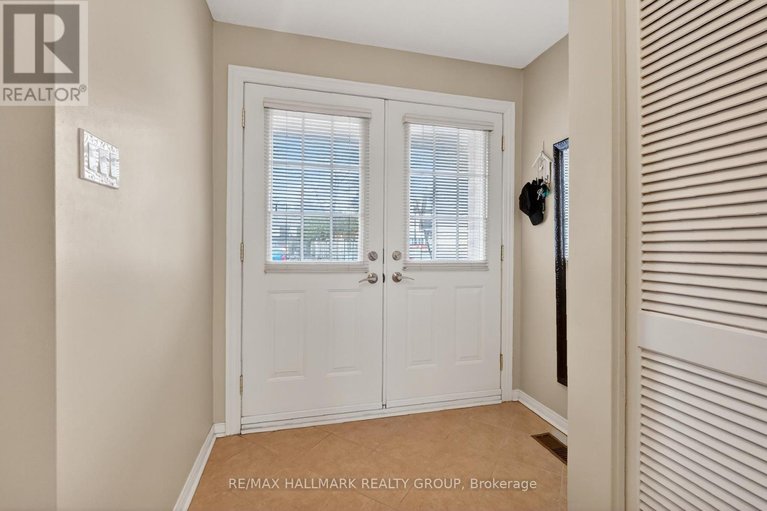 29639215/257-3310-southgate-road/south-keys/ottawa/ontario/K1V8X4_3