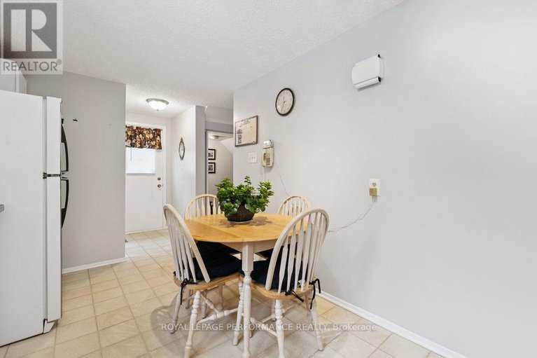 29103097/2314-cotters-crescent/windsor-park-village/ottawa/ontario/K1V8Y6_19