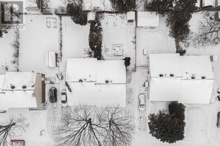 29389354/23-spearman-lane/glencairnhazeldean/ottawa/ontario/K2L1Y6_24