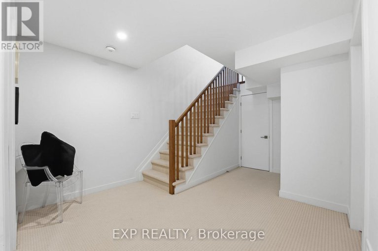 29194137/687-capricorn-circle/riverside-southgloucester-glen/ottawa/ontario/K4M0J5_32