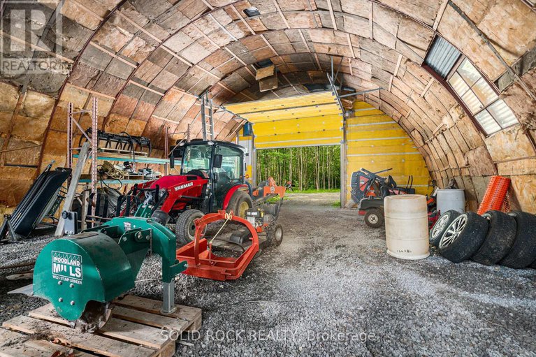 28943108/2278-russland-road-e/russell-twp/russell/ontario/K0A3H0_28