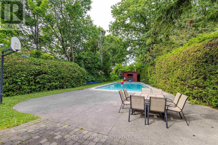 28506368/31-ashgrove-crescent/briargreen/ottawa/ontario/K2G0S1_41