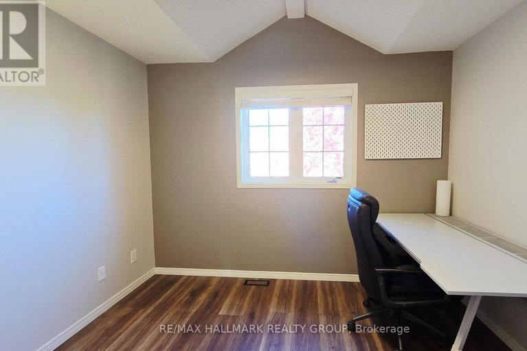 29047464/992-klondike-road/morgans-grantsouth-march/ottawa/ontario/K2K0C3_21