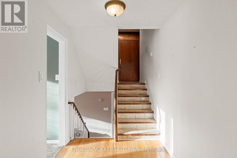 29184532/2626-elmhurst-street/queensway-terrace-north/ottawa/ontario/K2B7N6_19